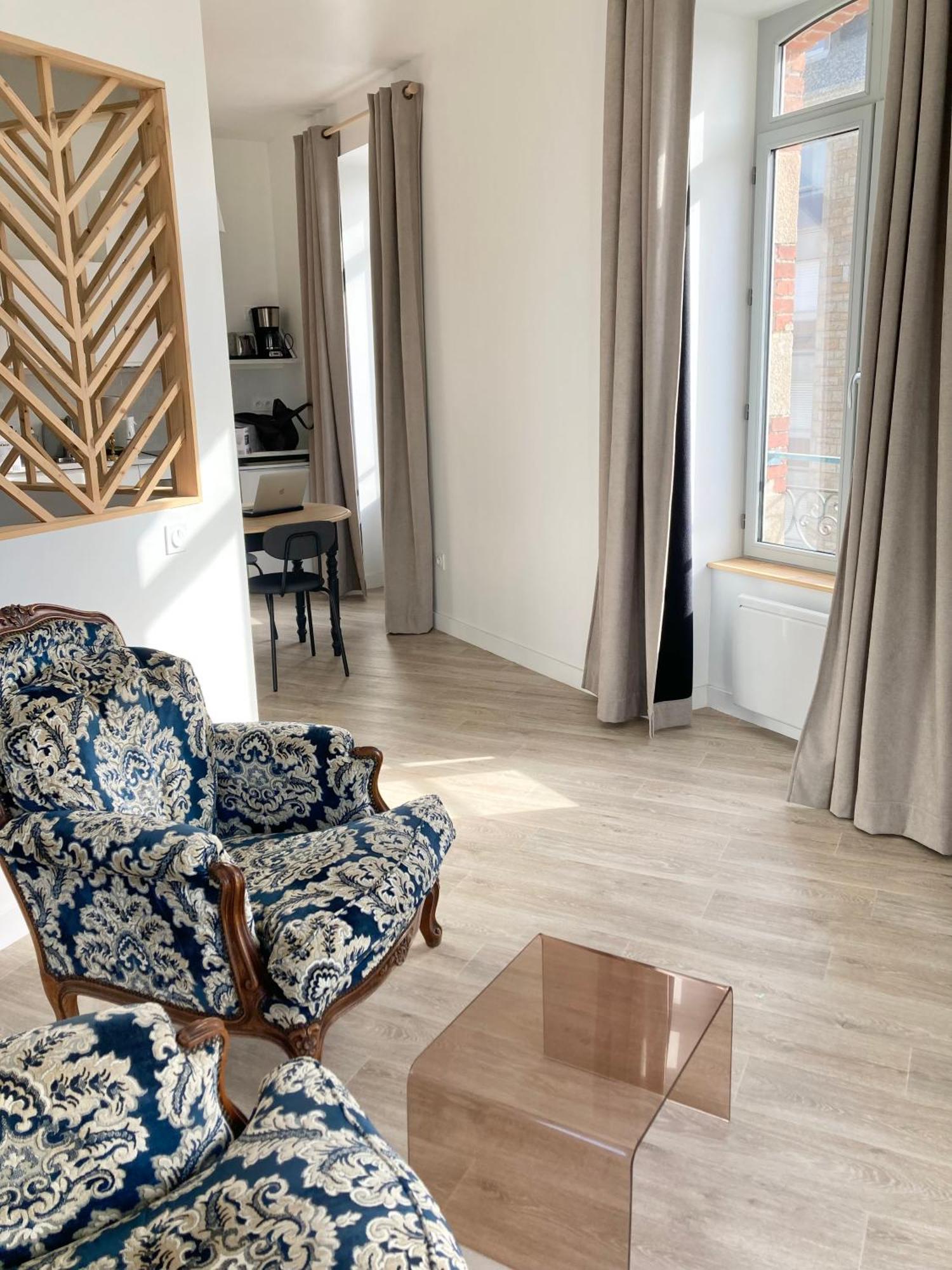 La Belle Consigne - Appartements Dinan Centre Gare Exteriér fotografie